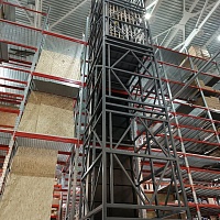 Грузовой подъемник в металлокаркасной шахте, 1500 кг в Москве